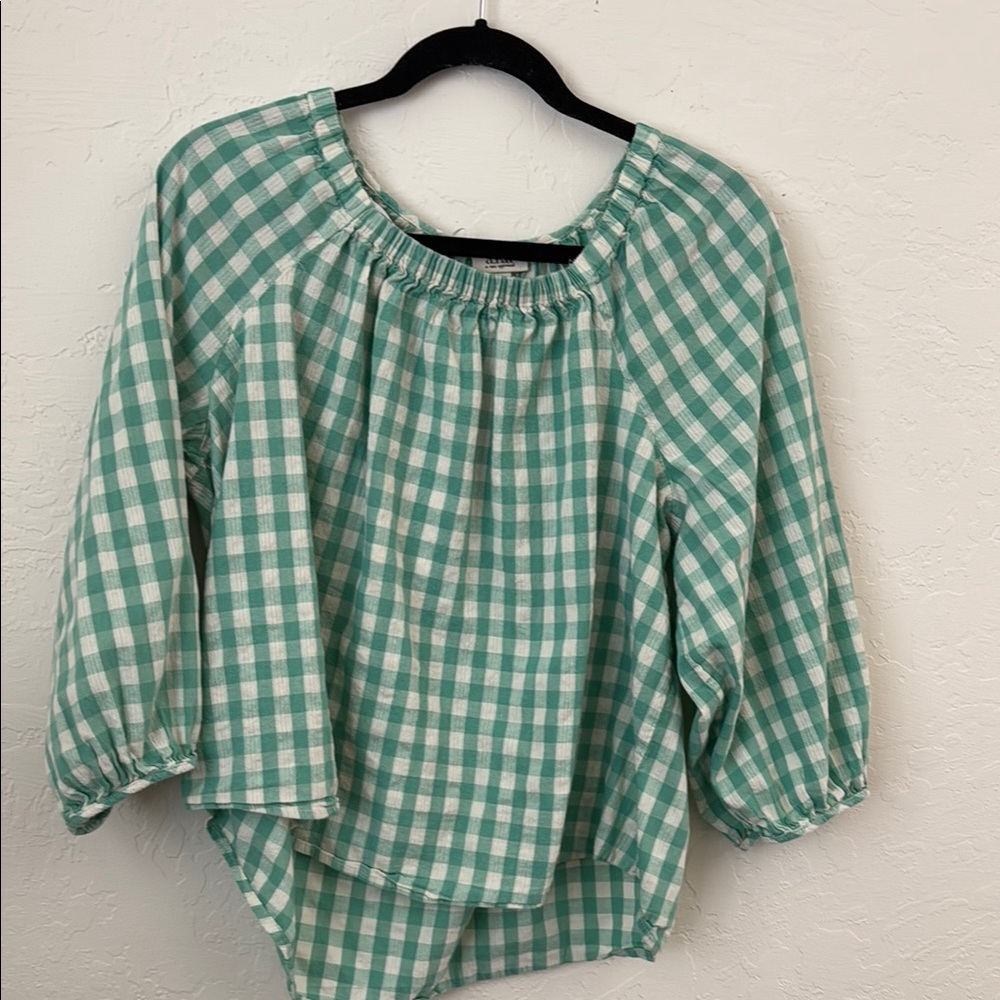 a.n.a Green and White Puff Sleeve Blouse with Smocked Details Large